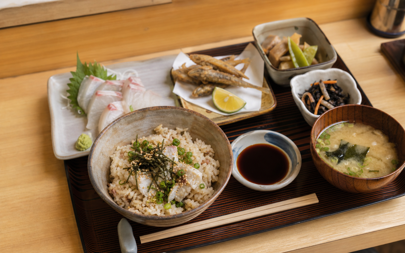 お食事処 ともえの雰囲気